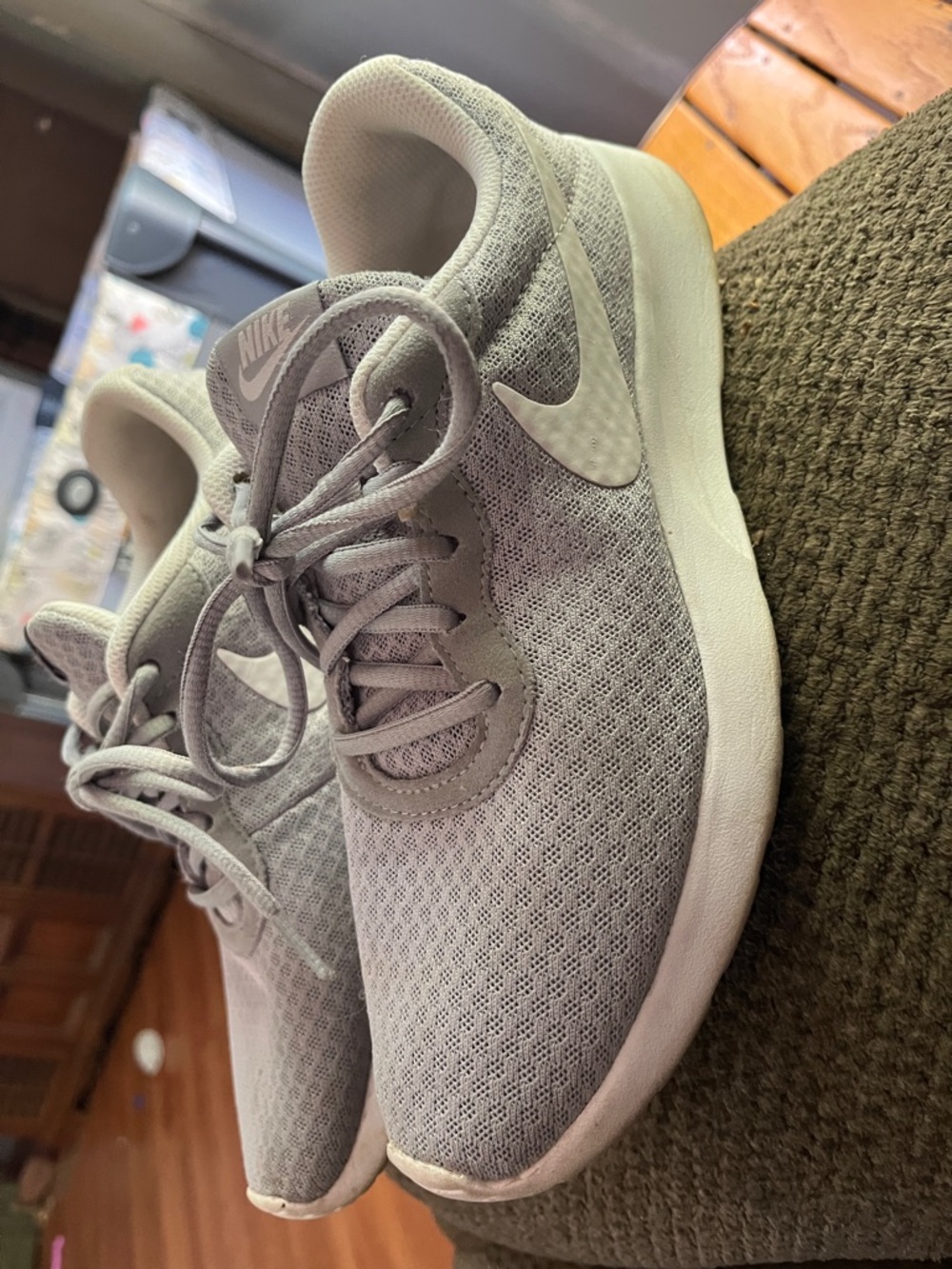 Nike "Just Do It" Women’s 7.5 (Fits like 8) Light Gray Mesh Running Shoes